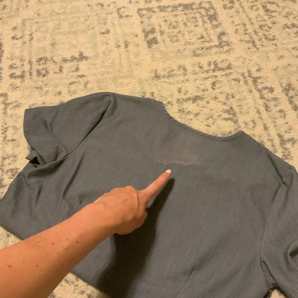 Figs Women's Gray Crop Top